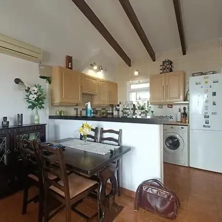 En Salgar Apartment